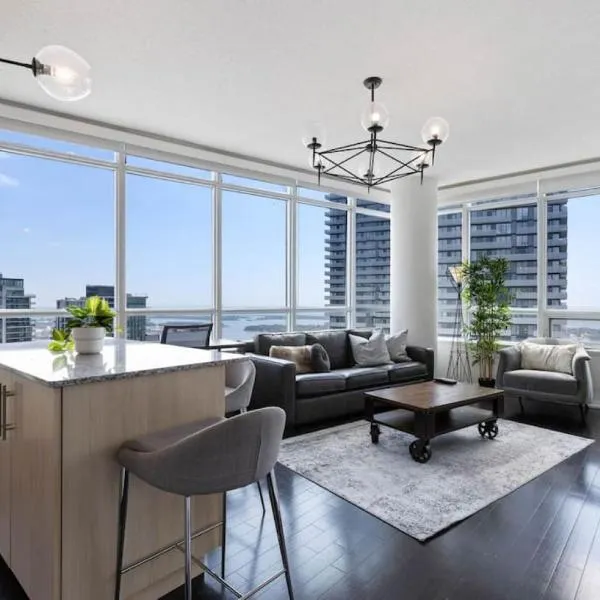 Skyline Waterfront 2BR plus 2BA wParking near MTCC, hotel in Toronto