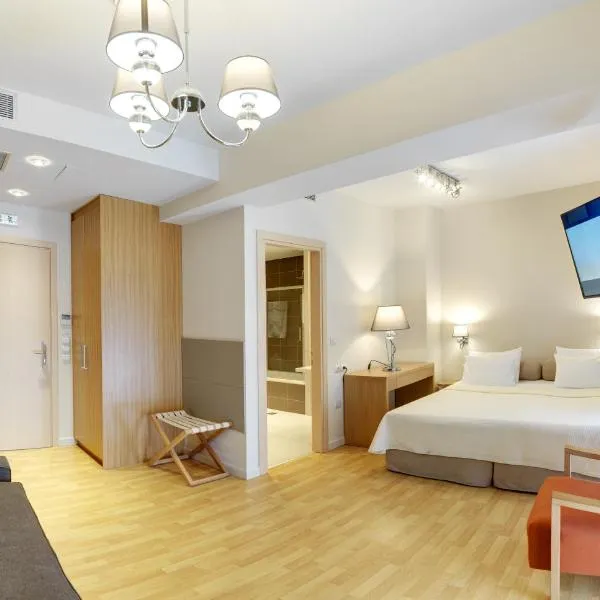 Phidias Piraeus Hotel, hótel í Piraeus