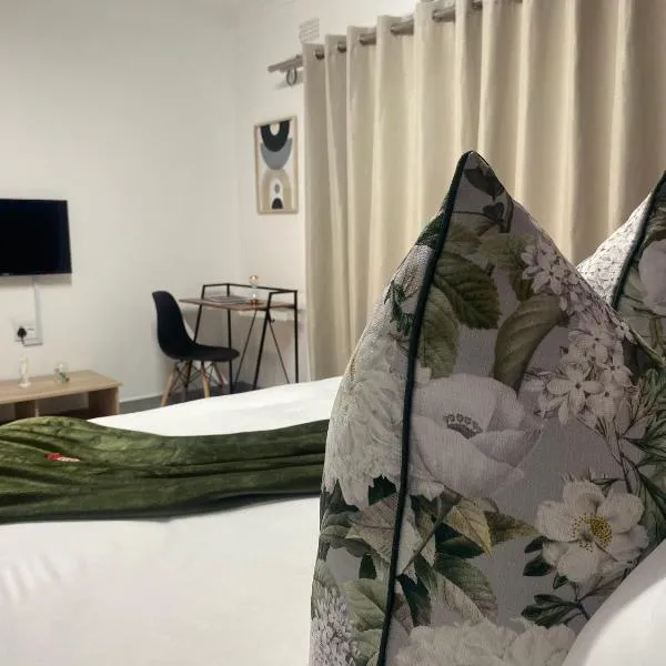 Urban & Comfortable Loft apartment in Mthatha, hotel v destinaci Mthatha