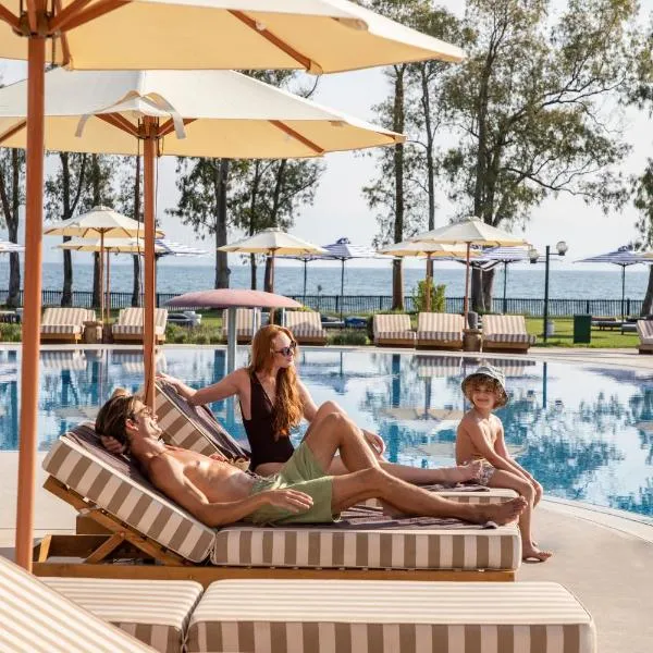 Kerkyra Blue Hotel & Spa by Louis Hotels，位于科孚镇的酒店