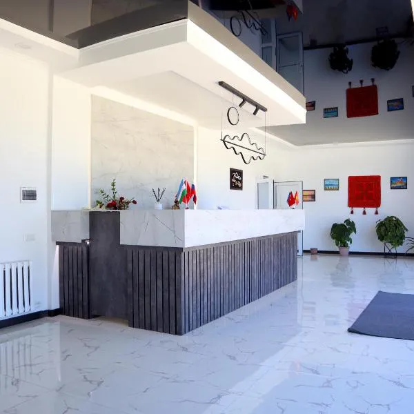 Jansyn Hotel Restaurant, hotel din Karakol