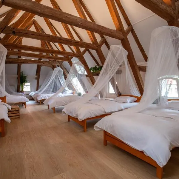 Women's Only Hostel - Female Only, hotel in Prague
