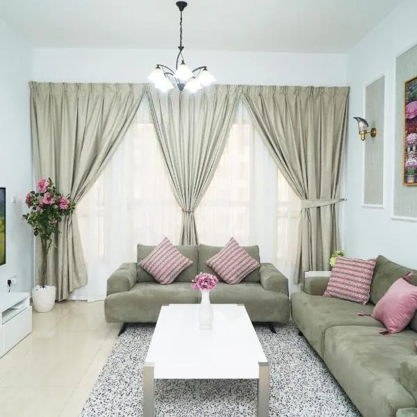 Serene 1BR Retreat in Baniyas, hotel u Abu Dhabiju