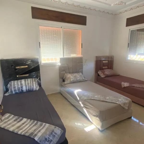 Big appartement in ksar sgher - Private parking, Near Port Tanger Med, hotel en Alcazarseguir