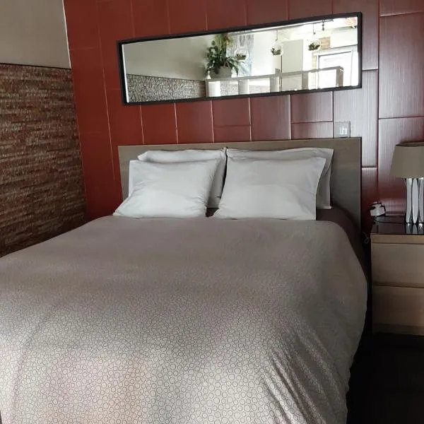 Central Praia Beach House、プライア・ダ・ヴィトーリアのホテル