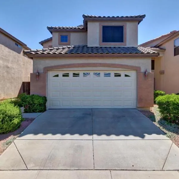 Gorgeous Abode 3 Bedrooms Hide-out in Mesa, hotel in Mesa