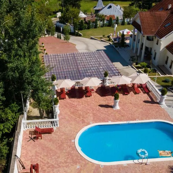 Virginia Gardens, Hotel in Băile Govora