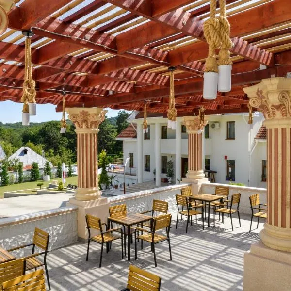 Virginia Gardens, hotel in Băile Govora