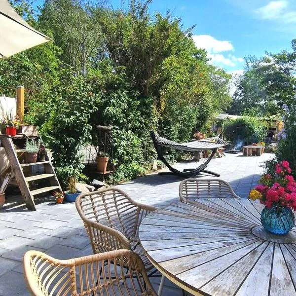 Det Gamle Garnbinderi, ved Møns bedste strand.、Borreのホテル