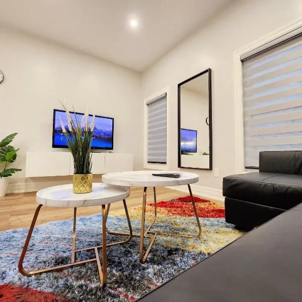 The Zen Escape Modern Queen Size One Bedroom Full Apartment, khách sạn ở St. Catharines