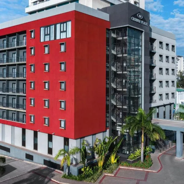 Crowne Plaza - Dar Es Salaam by IHG, hotel v mestu Dar es Salaam