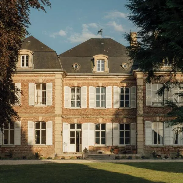 Petit Chateau Vercourt, hotel in Vercourt