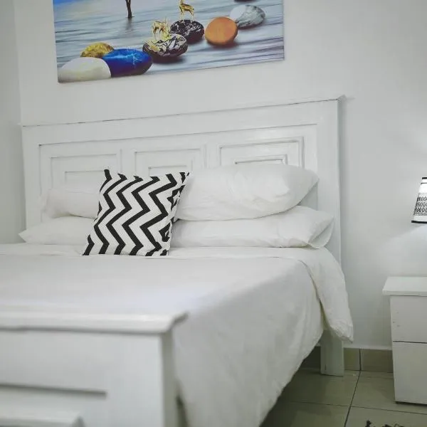 Nairobi Affordable studio apartments hosted by Lilian, hotel en Nairobi