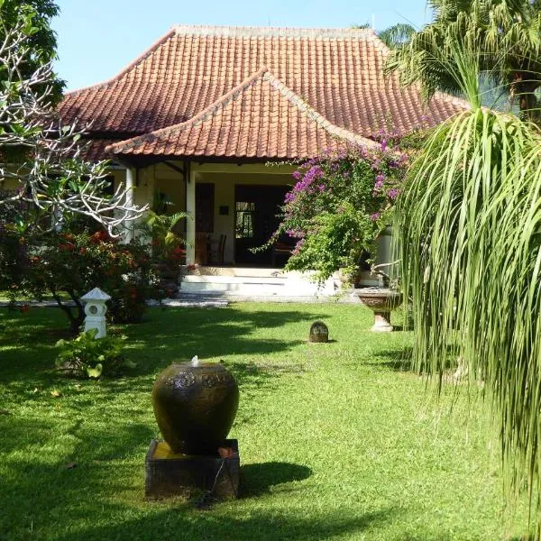 Rumah Kita Villa/hotel, ξενοδοχείο σε Kalibaru