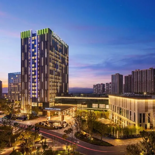 Doubletree By Hilton Kunming Airport, hotel v destinaci Kchun-ming