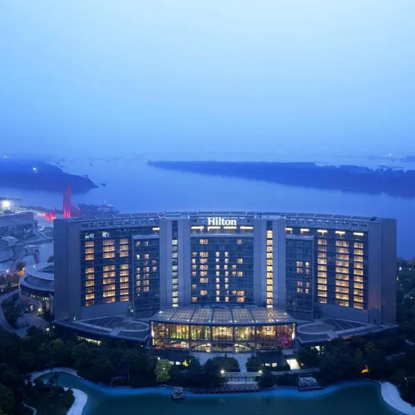 Hilton Nanjing Riverside, hotel em Nanquim