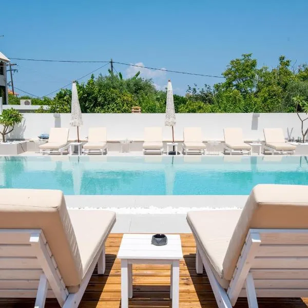 Ennea Suites-Flame suite, ξενοδοχείο σε Flámbouras