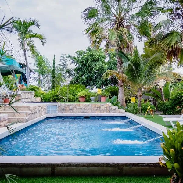 Hostal Antares, hótel í Manta