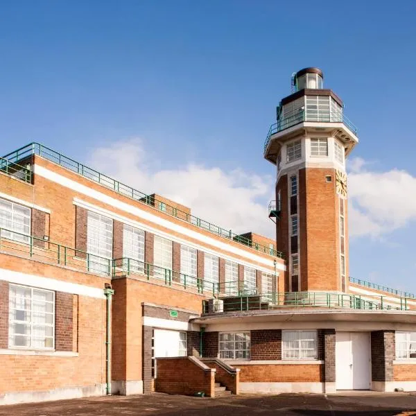 Crowne Plaza Liverpool - John Lennon Airport by IHG, ξενοδοχείο στο Λίβερπουλ