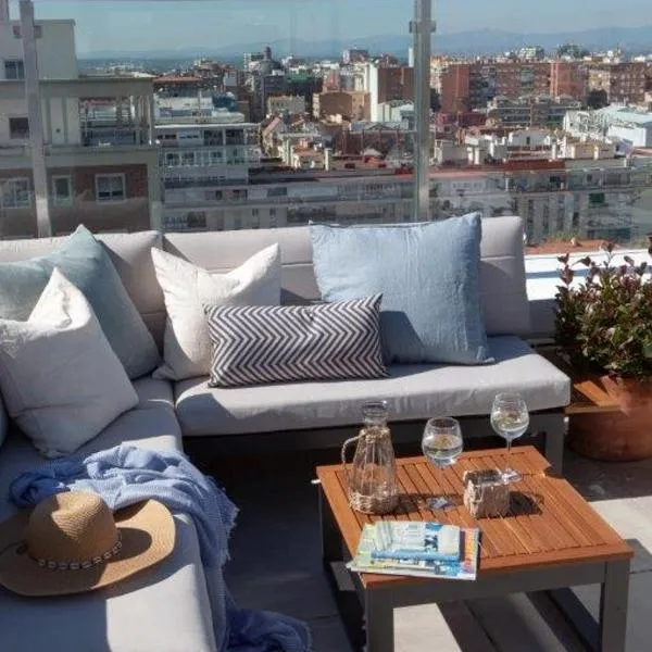 Ático en Bernabéu con gran terraza, Paseo de la Castellana, ξενοδοχείο στη Μαδρίτη