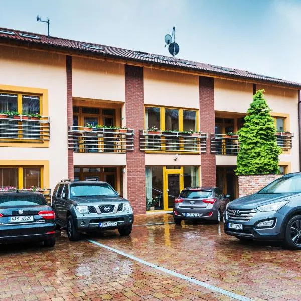 Hotel City, ξενοδοχείο στο Παρντούμπιτσε