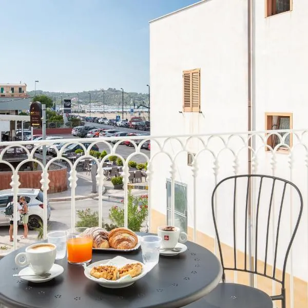 Le Dune Luxury Rooms, hotell Viestes