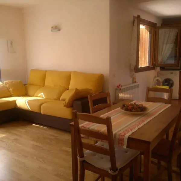 Acogedora Morada de Montaña, hotel v destinaci Sesué