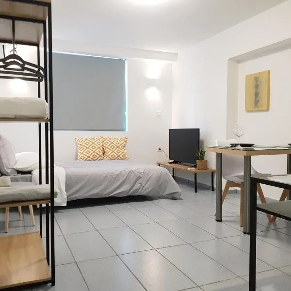 Studio, Athens Exarcheia, hotel in Athens