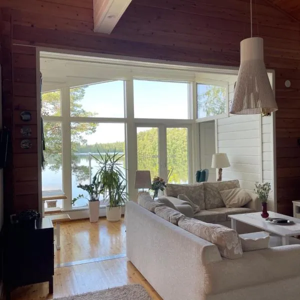 Villa Valkeinen，位于尼尔西艾的酒店