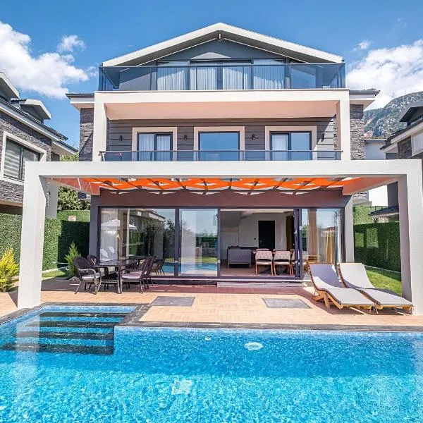 luxurylifevillas 1-2-3-4, hôtel à Fethiye