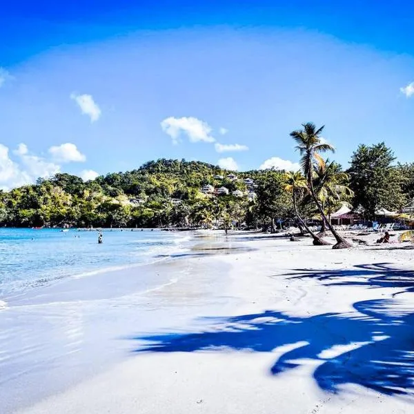 L'amour à la plage...vue mer exceptionnelle ! โรงแรมในเลส์ทรัวส์-ซีเลต์