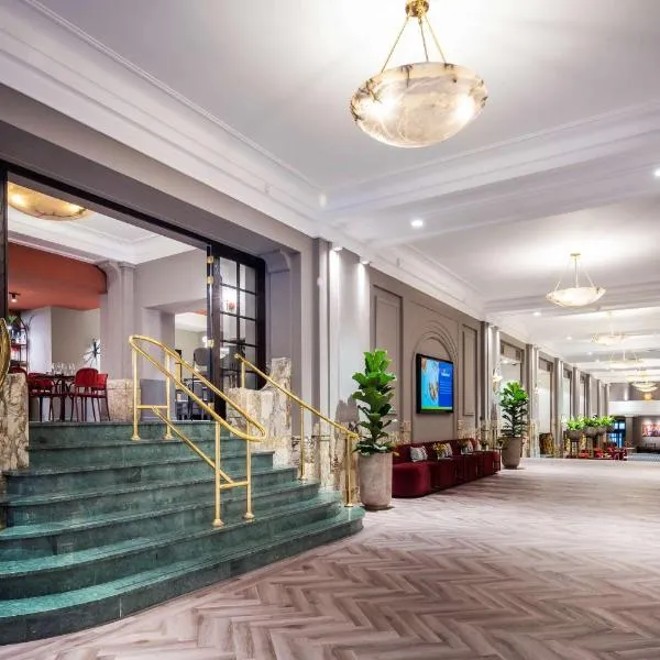 DoubleTree By Hilton Brussels City, Hotel in Brüssel