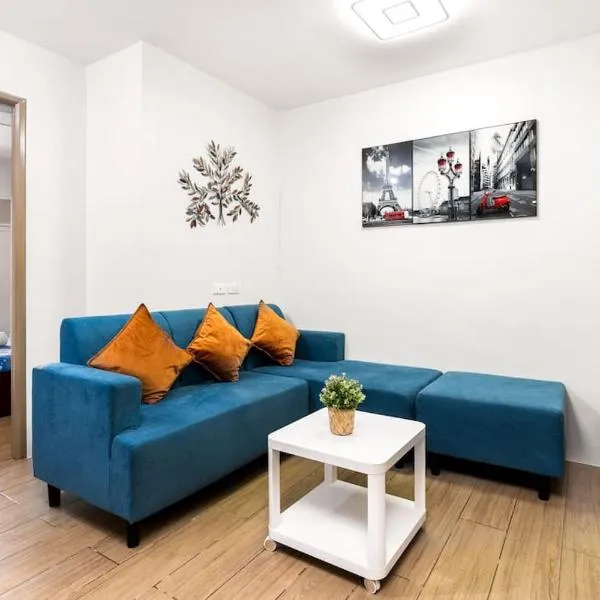 PineSuites Relaxing 2-bedroom condo with pool and garden view accepts small pets only, hotel in Tagaytay