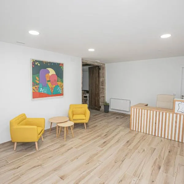 Albergue A Fabrica, hotel in Santiago de Compostela