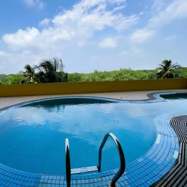 Dindings Pantai Desair Apartment By DPD, отель в городе Лумут