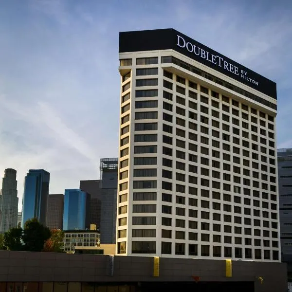 キョウト グランド ホテル & ガーデンズ（Doubletree by Hilton Los Angeles Downtown）、ロサンゼルスのホテル