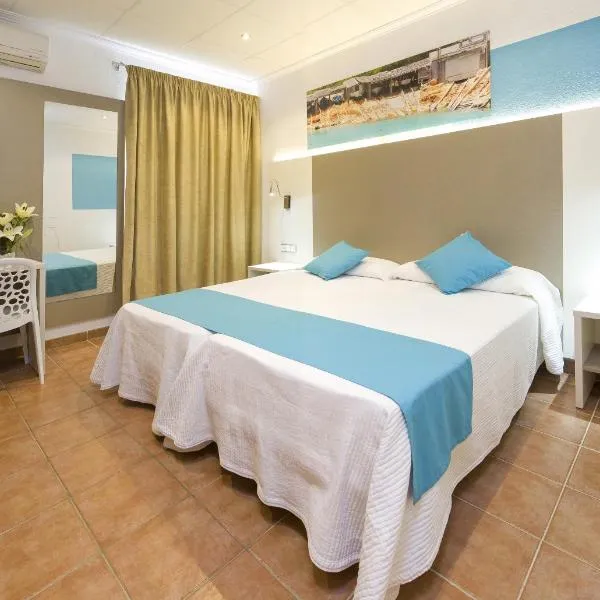 Hostal Adelino, hotel v destinaci San Antonio