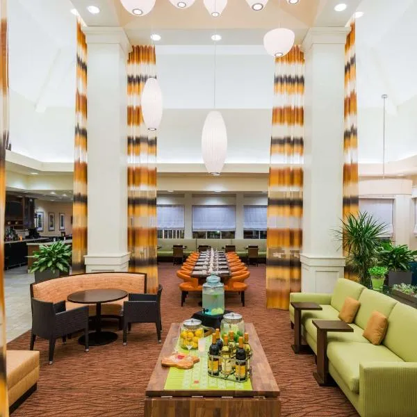 Hilton Garden Inn Wayne, hotel en Wayne