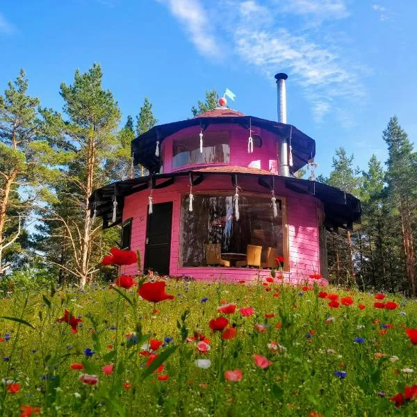 Roosa maja parvesaunaga, hotel en Reigi