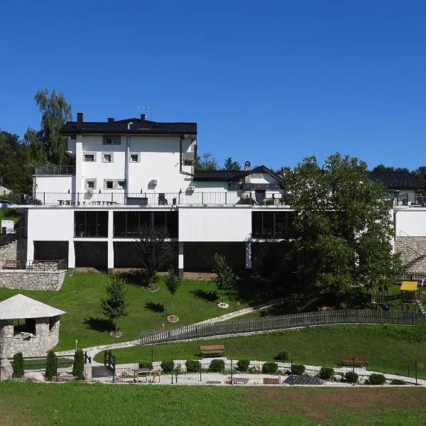 Viesnīca MOTEL ALADIN pilsētā Cazina