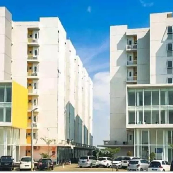 Barata Hotel Near Bandara Soekarno Hatta，位于Teko的酒店