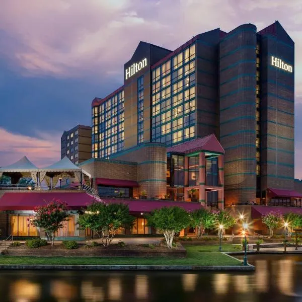 Hilton Charlotte University Place, hotel v destinaci Charlotte