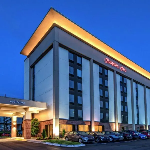 Hampton Inn Charlotte University Place, hotel v destinaci Charlotte