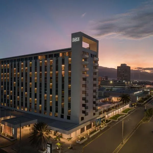 ROK Hotel Kingston Tapestry Collection By Hilton, hôtel à Kingston