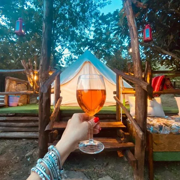 Yurta con uso piscina e vista meravigliosa, hotel v destinaci Dicomano