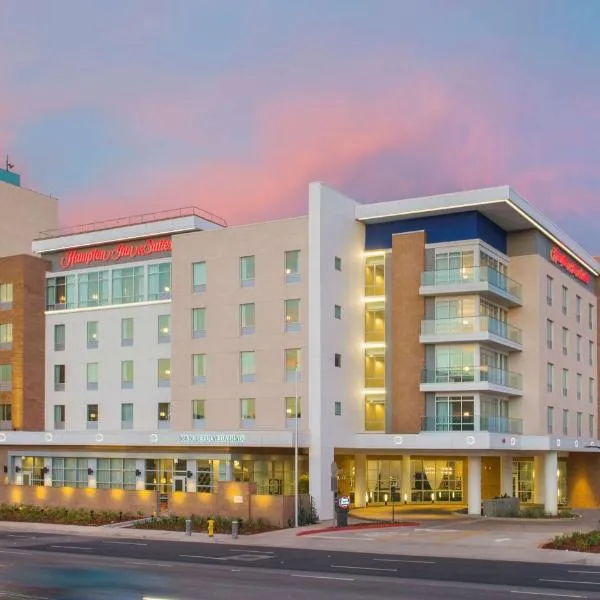 Viesnīca Hampton Inn & Suites LAX El Segundo pilsētā Elsegundo