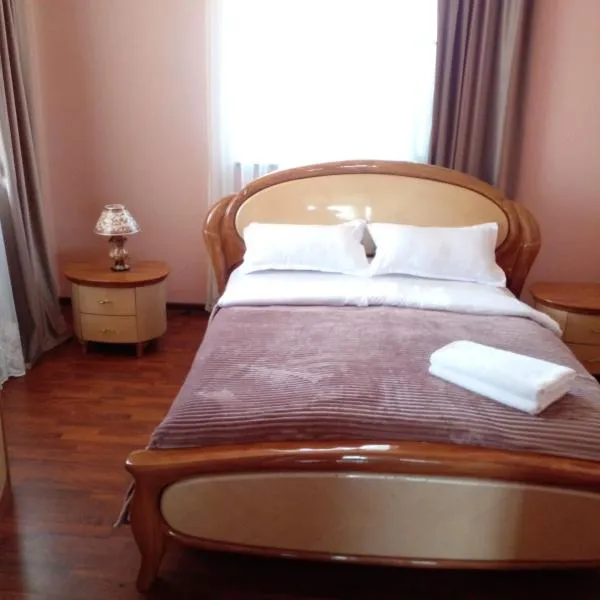 Family house, hotel in Sevan