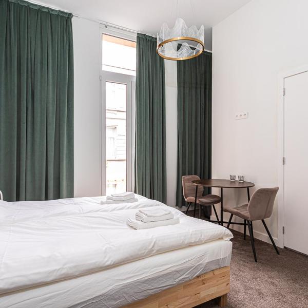 Studio Anvers, Antwerpia