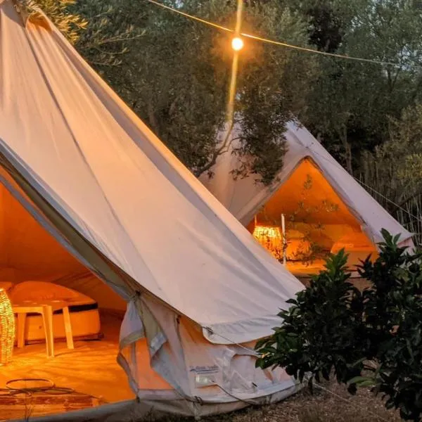 Garden Lake Camping, khách sạn ở Ksamil