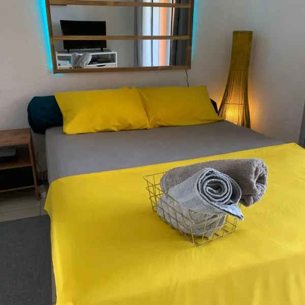 Le nid du Kikiwi , refuge relaxant avec jardin, hotel v destinaci Cayenne